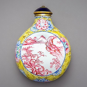 Beijing to Dresden via St. Petersburg: An Early Qing Enameled Snuff Bottle in the Collection of Augustus II the Strong – by Kristina Kleutghen